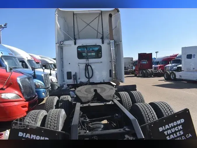 2019 KENWORTH T880