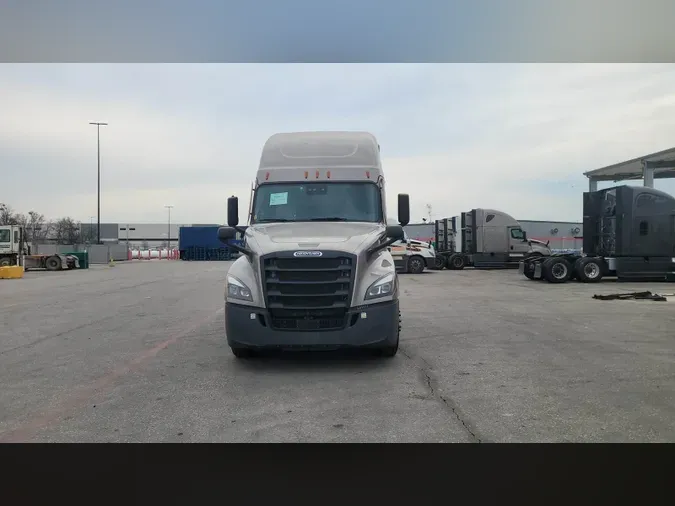 2022 Freightliner Cascadia 1263435e26821b53091cfc696d302692807