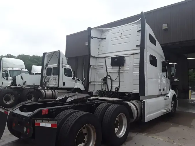 2019 VOLVO VNL64T-760