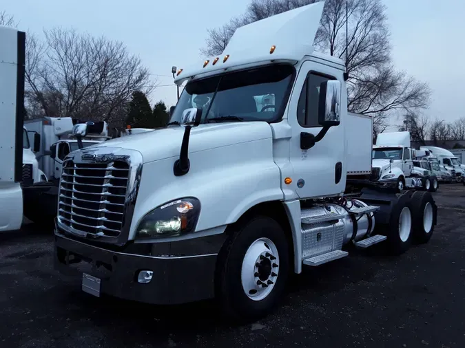 2016 FREIGHTLINER/MERCEDES CASCADIA 12534399464a2a503f6cc1d97973e98b2c8