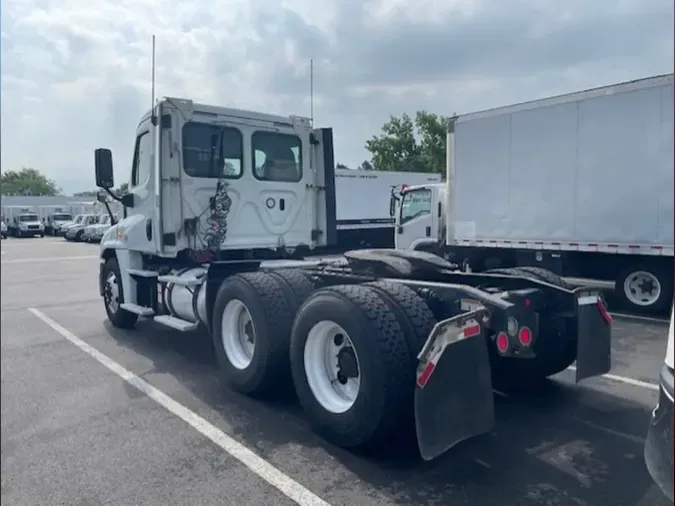 2018 FREIGHTLINER CASCADIA 125
