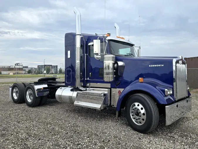 2026 Kenworth W900L343a524ff64b497655c54866faf1895b