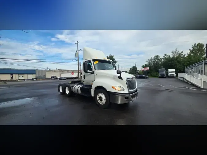 2019 NAVISTAR INTERNATIONAL LT625 DAYCAB T/A