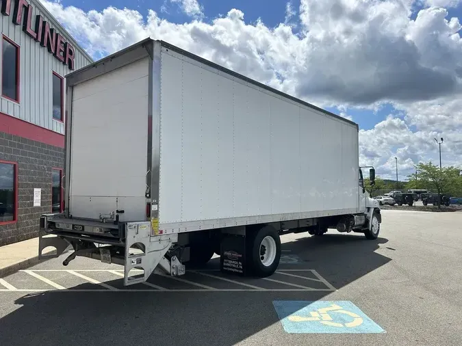 2020 HINO 268A