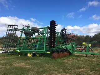 2003 JOHN DEERE 726