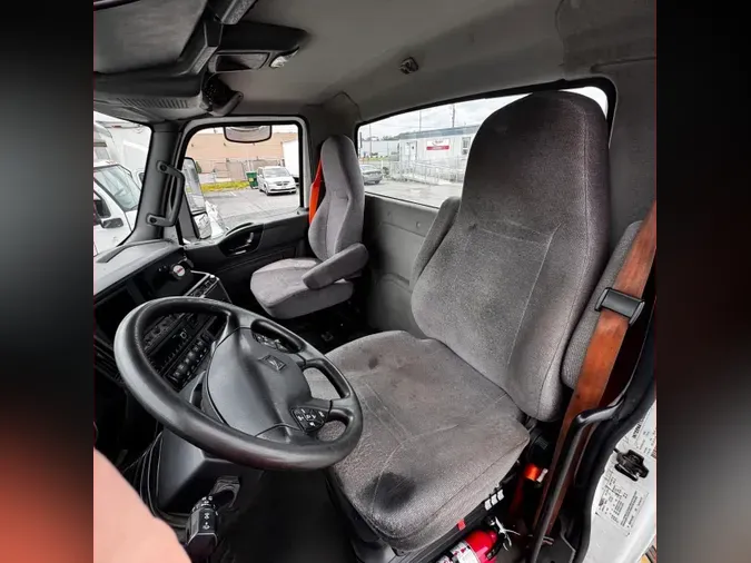 2019 NAVISTAR INTERNATIONAL LT625 DAYCAB T/A