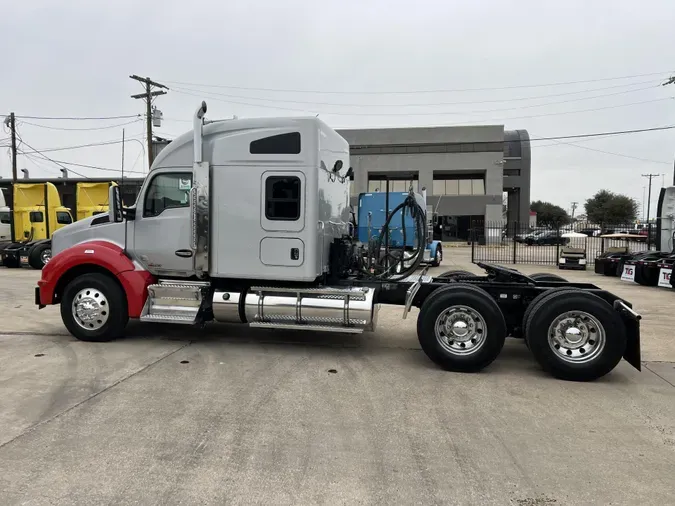 2019 Kenworth T880