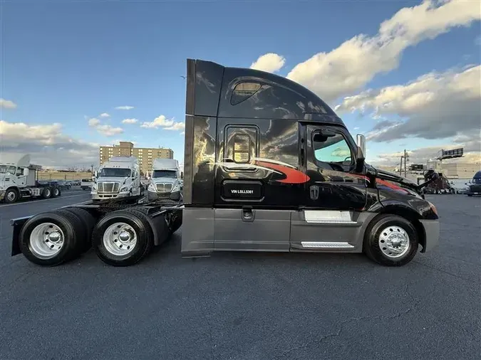 2020 FREIGHTLINER CA126