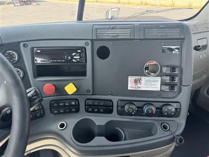 2018 FREIGHTLINER CA12562DC