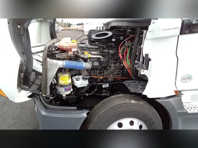 2021 Freightliner Cascadia 126344751fabf6b4016735edcbb84427961