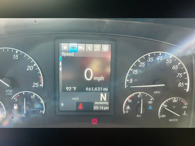 2021 Freightliner Cascadia 126