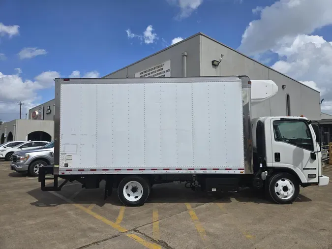 2016 Isuzu NRR