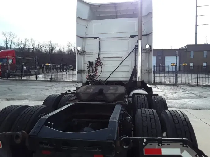 2020 VOLVO VNR64T-640345063738b6f920a62d1d86750fd02b6