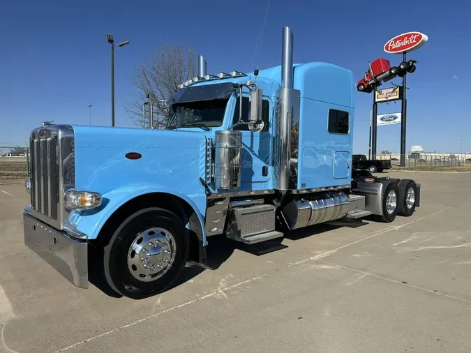 2024 Peterbilt 389
