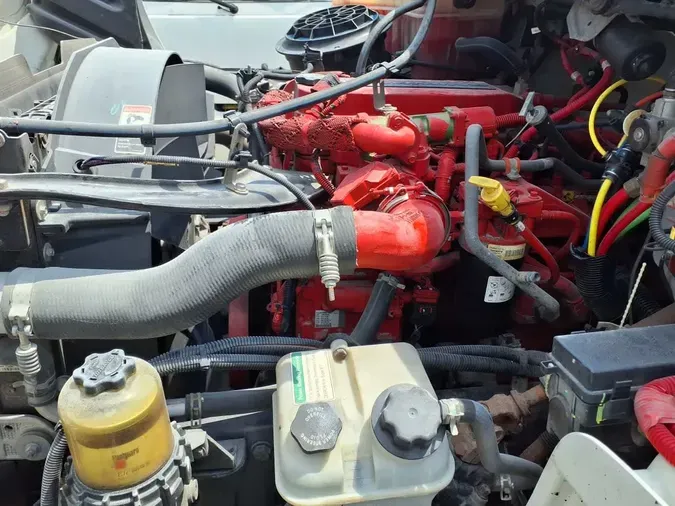 2016 FREIGHTLINER M2 106
