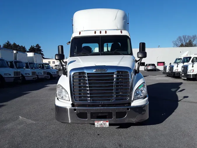 2017 FREIGHTLINER/MERCEDES CASCADIA 125