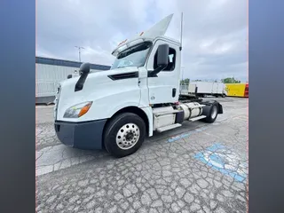 2019 FREIGHTLINER/MERCEDES NEW CASCADIA 126