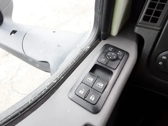 2020 NAVISTAR INTERNATIONAL LT625 SLPR CAB