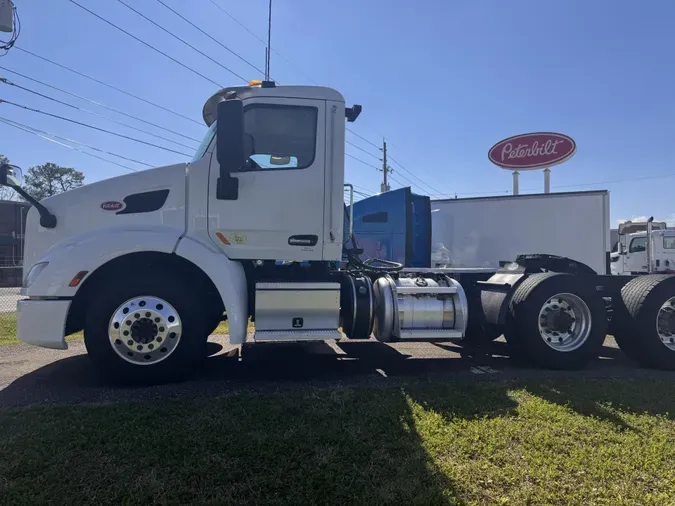 2020 Peterbilt 579