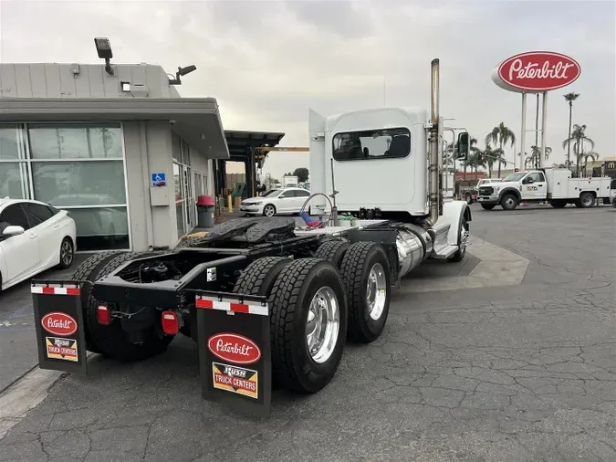 2018 Peterbilt 389