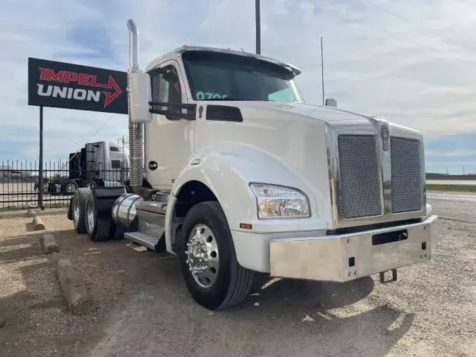 2020 Kenworth T880