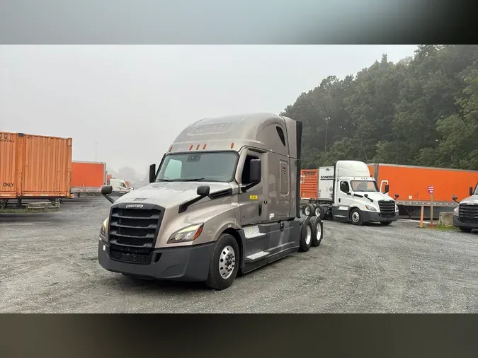 2023 Freightliner Cascadia 126