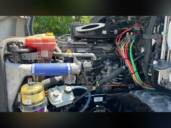 2020 Freightliner Cascadia 126