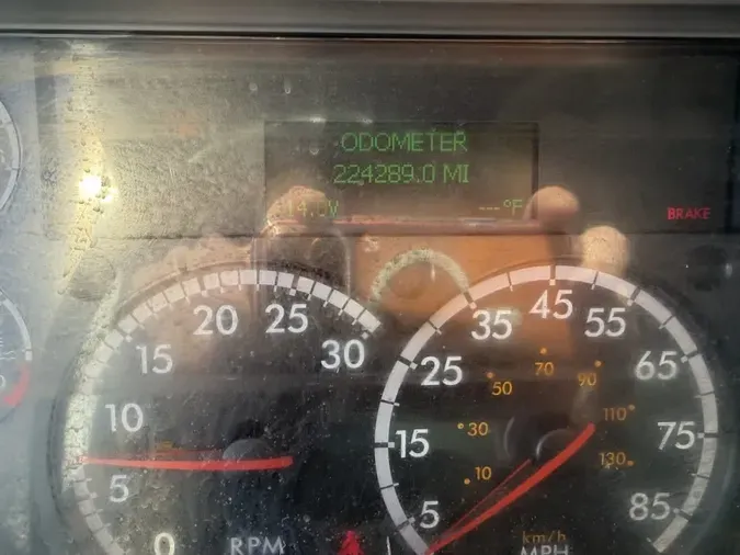 2021 FREIGHTLINER/MERCEDES M2 106