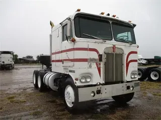 1976 KENWORTH K100