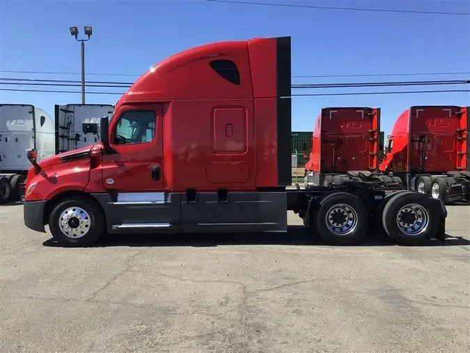 2019 FREIGHTLINER CASCADIA