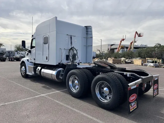 2022 Peterbilt 579