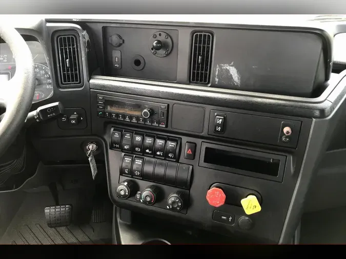 2021 INT LT625 6x4