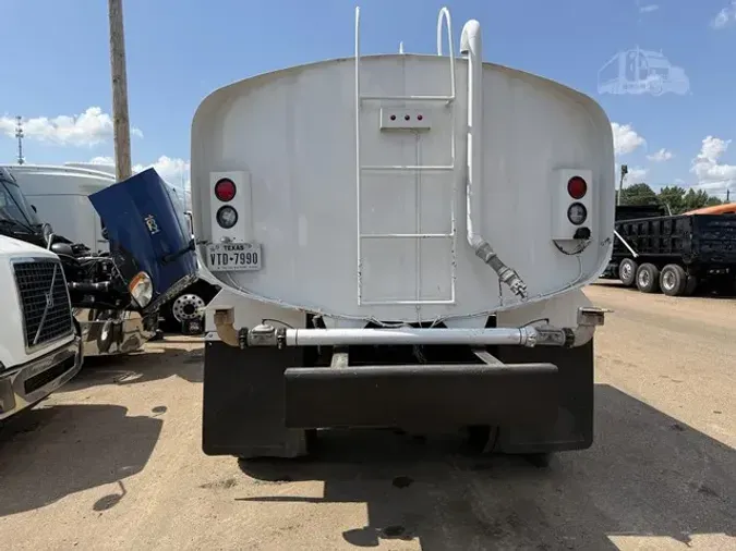 2006 KENWORTH T300