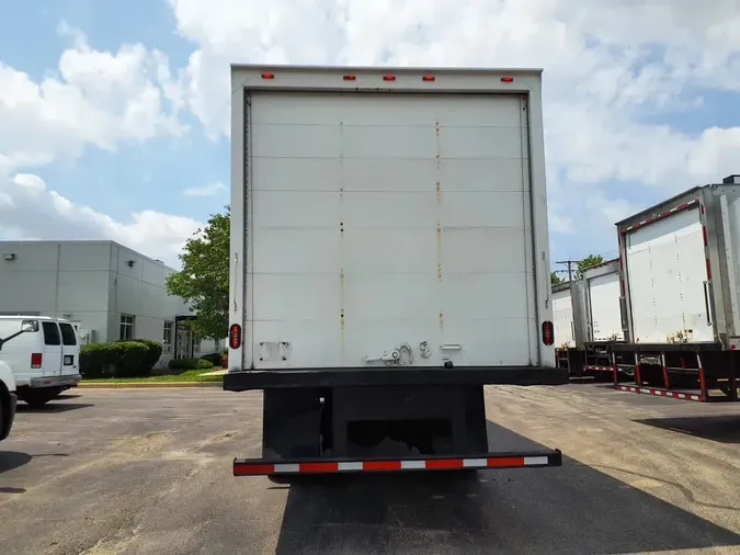 2019 FREIGHTLINER M2 106