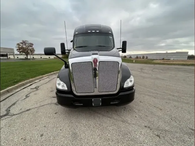 2021 Kenworth T680