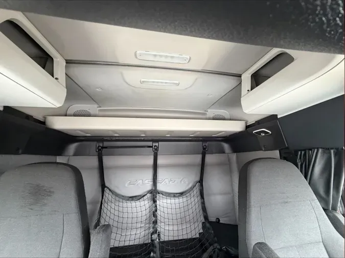 2020 Freightliner Cascadia 126