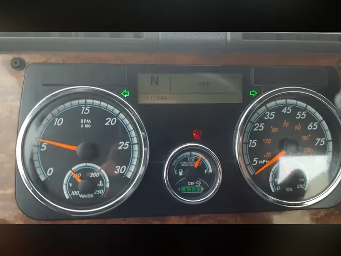 2017 FREIGHTLINER/MERCEDES CASCADIA 125347af4ccc52801cb3d5049de57131307