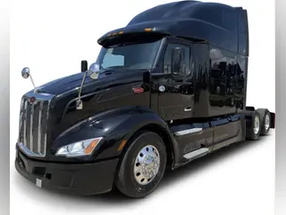 2022 Peterbilt 579