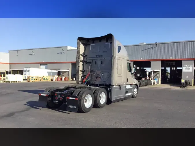 2025 Freightliner Cascadia 126