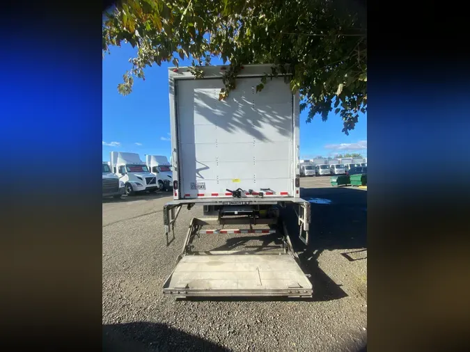 2019 FREIGHTLINER/MERCEDES M2 106