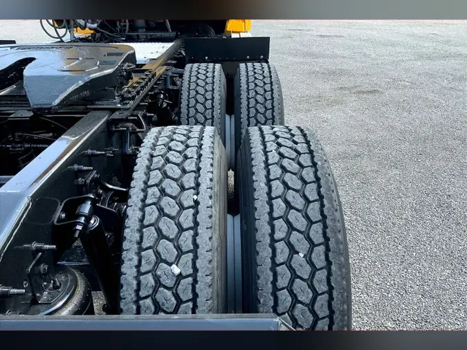 2019 INT LT625 6x4