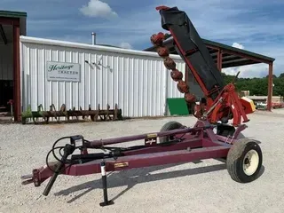 2012 New Holland H6750