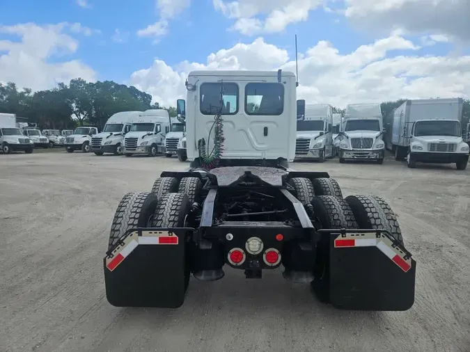 2020 FREIGHTLINER/MERCEDES NEW CASCADIA 116348465d7c42917f6c4efa77f30dc7221