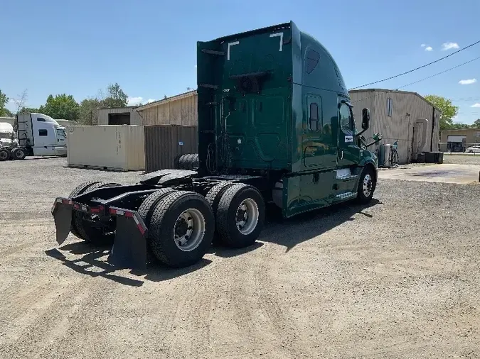 2018 Freightliner T12664ST