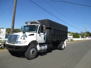 2017 INTERNATIONAL 4300