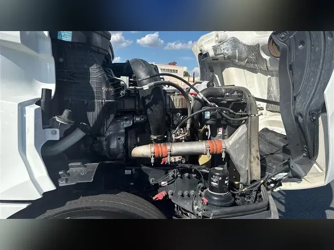 2019 FREIGHTLINER CA126