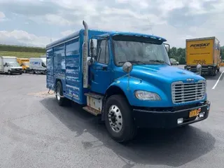 2016 FREIGHTLINER M2