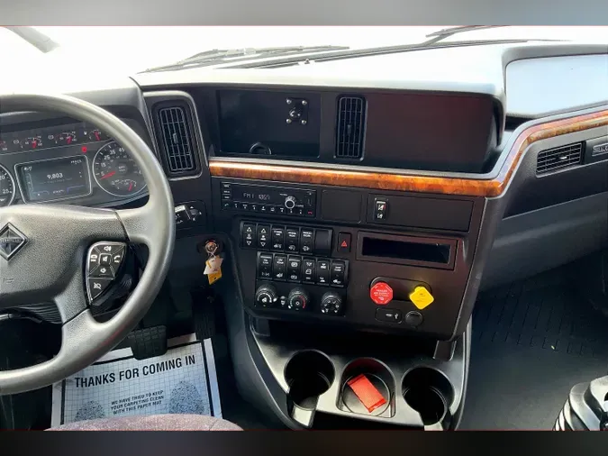 2022 INT LT625 6x4