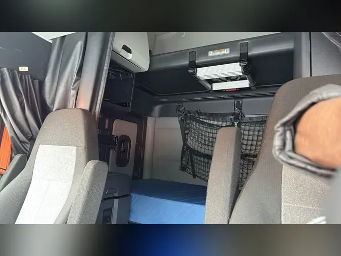 2021 Freightliner Cascadia