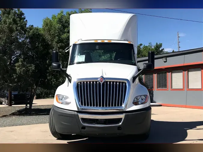 2021 INT LT625 6x4349559075f7cd801e627b2b3e601845a
